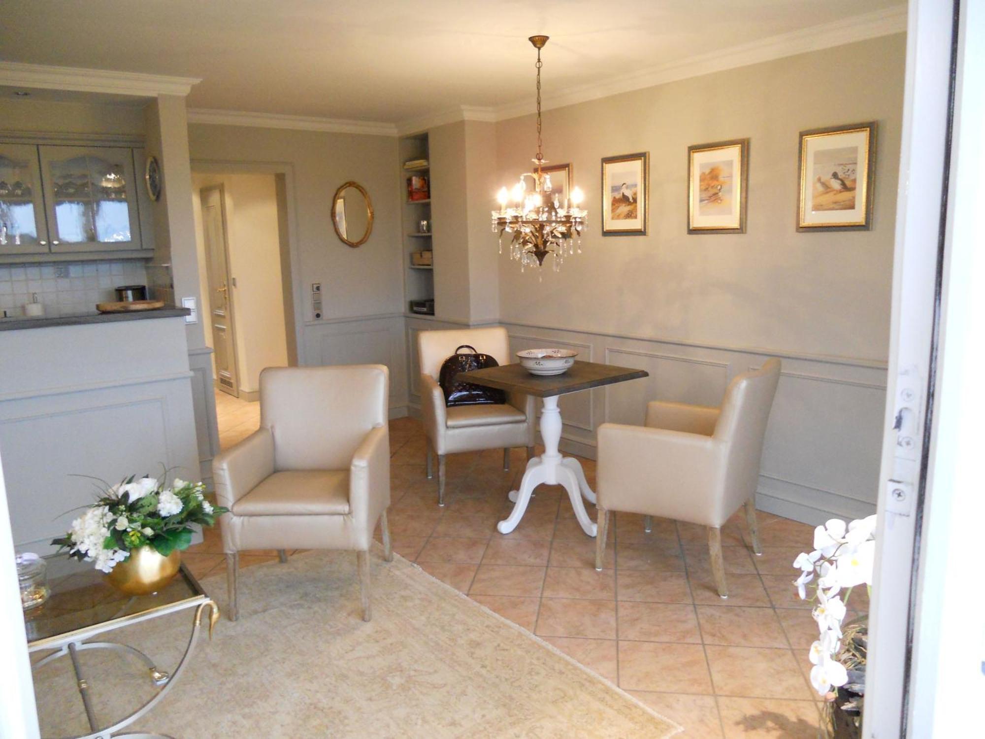 Soenshoern S8m In Apartment